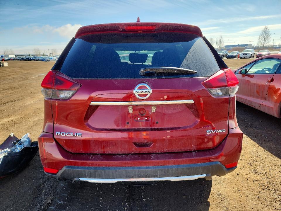 47161816 :رقم المزاد ، 5N1AT2MV7JC715625 vin ، 2018 Nissan Rogue مزاد بيع