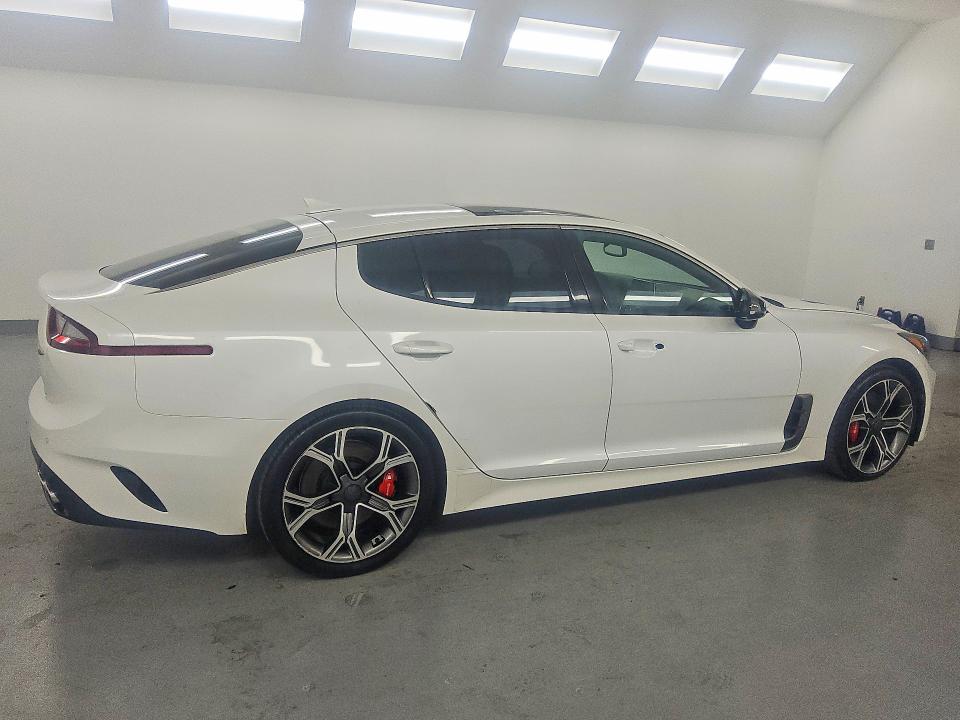 45463606 :رقم المزاد ، KNAE55LC9J6035528 vin ، 2018 Kia Stinger مزاد بيع