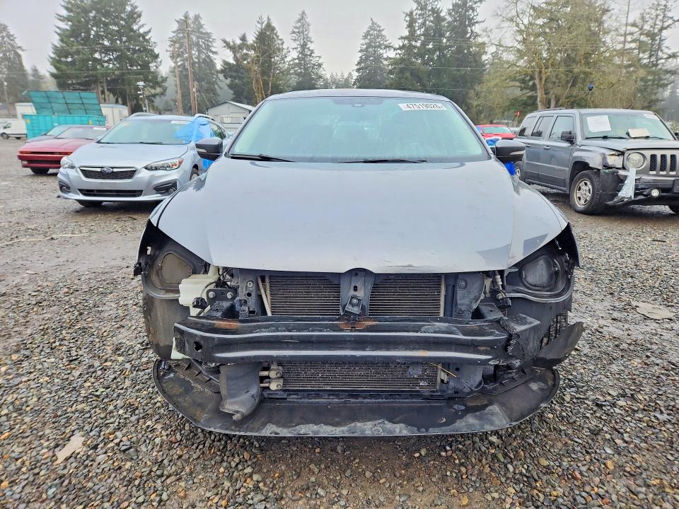 47519026 :رقم المزاد ، 1VWAH7A31DC067626 vin ، 2013 Volkswagen Passat مزاد بيع