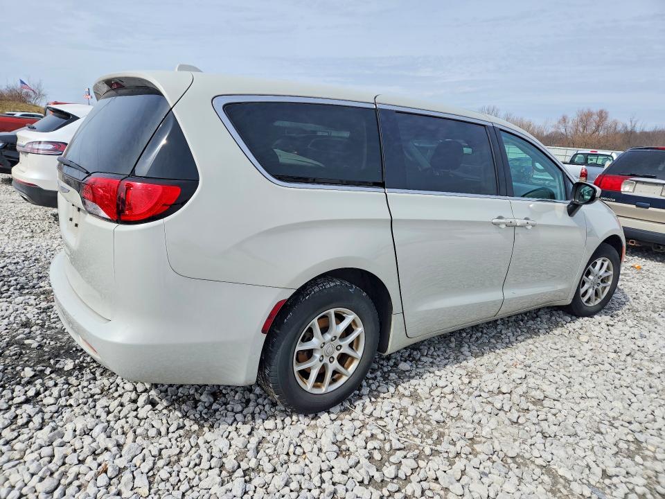 47501206 :رقم المزاد ، 2C4RC1DG0HR577267 vin ، 2017 Chrysler Pacifica مزاد بيع