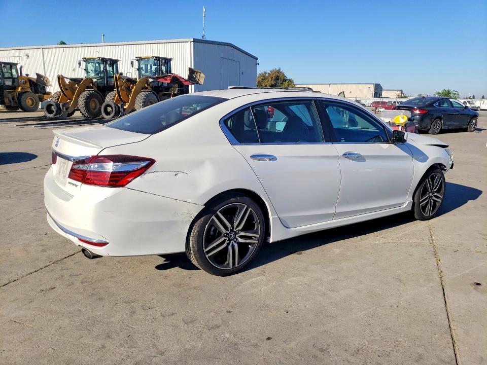 Продажа на аукционе авто 2017 Honda Accord, vin: 1HGCR2F5XHA290207, номер лота: 46659496