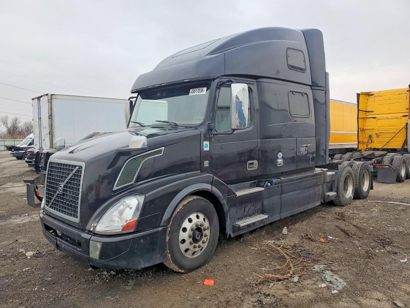 45617036 :رقم المزاد ، 4V4NC9EH8GN932447 vin ، 2016 Volvo Vn مزاد بيع