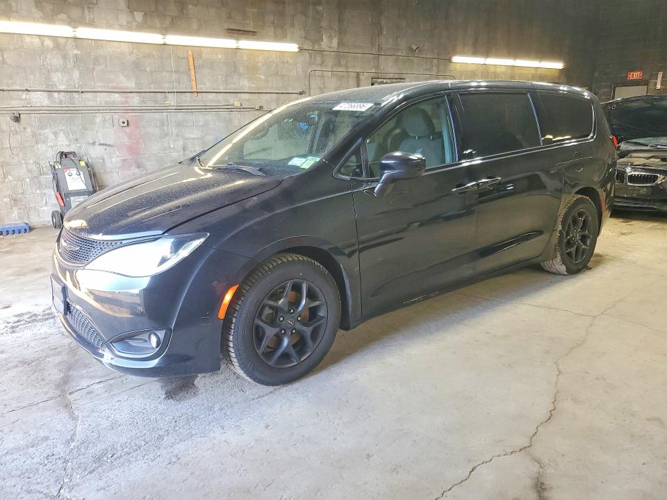 2019 Chrysler Pacifica მანქანა იყიდება აუქციონზე, vin: 2C4RC1FG8KR669134, აუქციონის ნომერი: 47266896