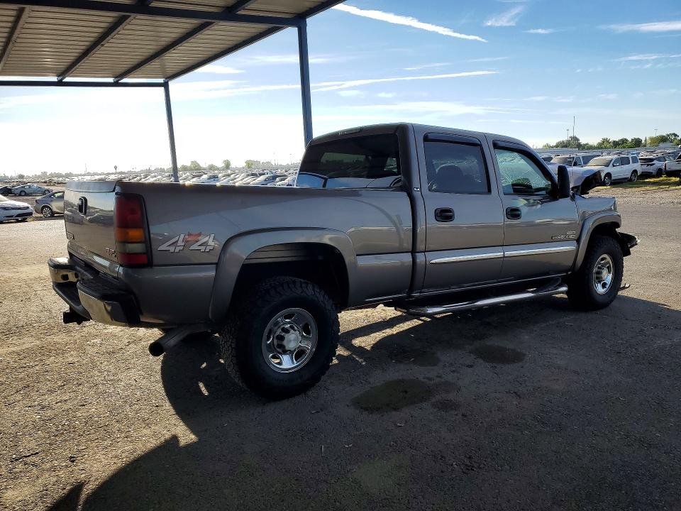 47139626 :رقم المزاد ، 1GTHK23D36F155400 vin ، 2006 Gmc Sierra مزاد بيع