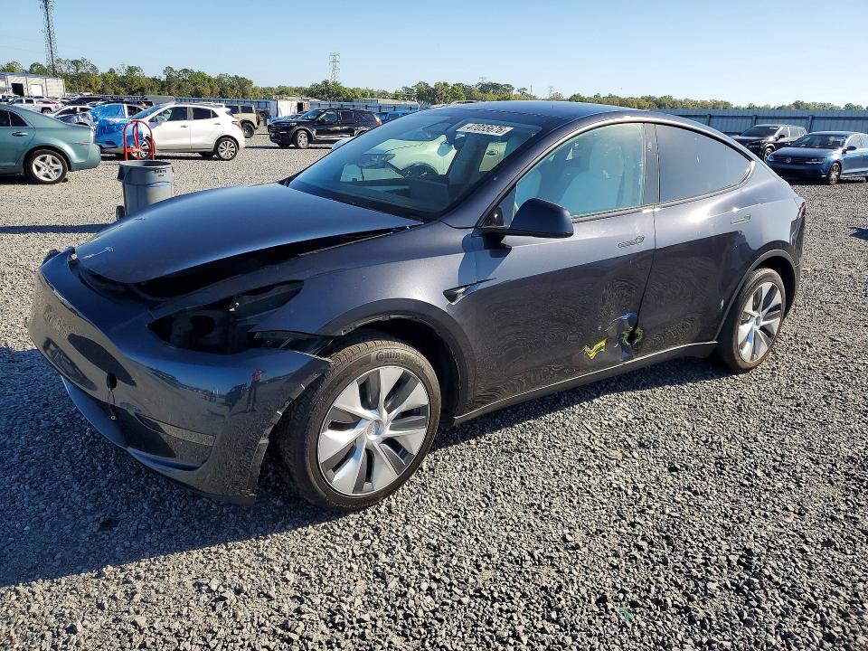 47055676 :رقم المزاد ، 7SAYGDED2RF089007 vin ، 2024 Tesla Model Y مزاد بيع