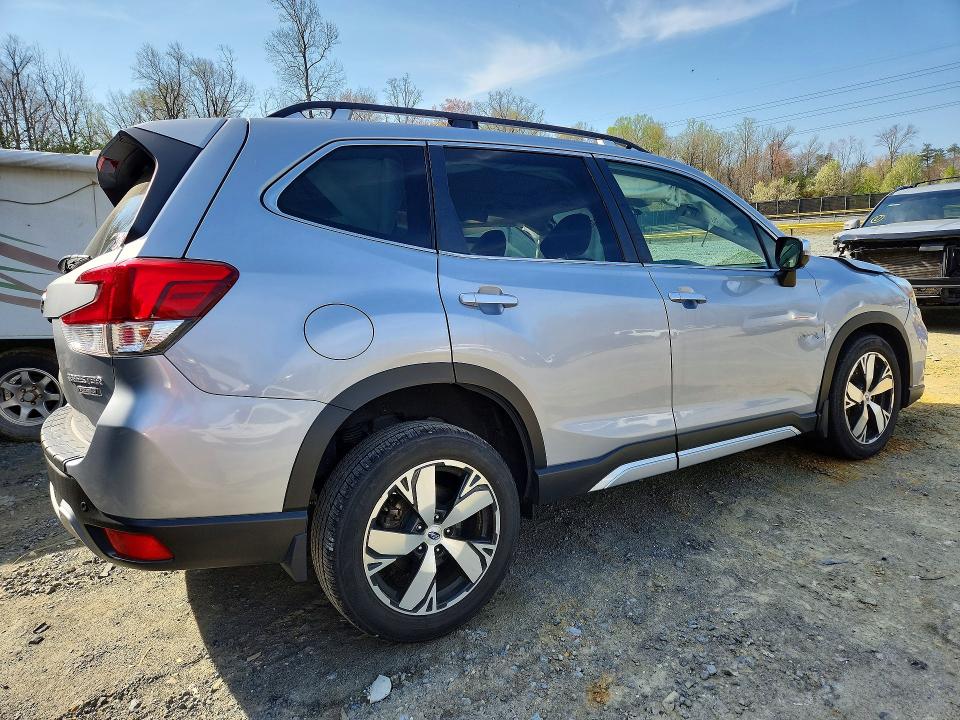 48040706 :رقم المزاد ، JF2SKAXC4MH560363 vin ، 2021 Subaru Forester مزاد بيع