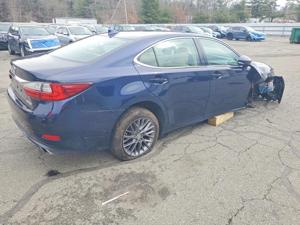 2018 Lexus Es 350 მანქანა იყიდება აუქციონზე, vin: 58ABK1GG1JU107844, აუქციონის ნომერი: 46191266