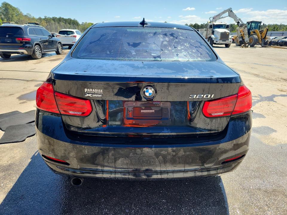 Продажа на аукционе авто 2016 Bmw 320, vin: WBA8E5G5XGNT40513, номер лота: 47814336