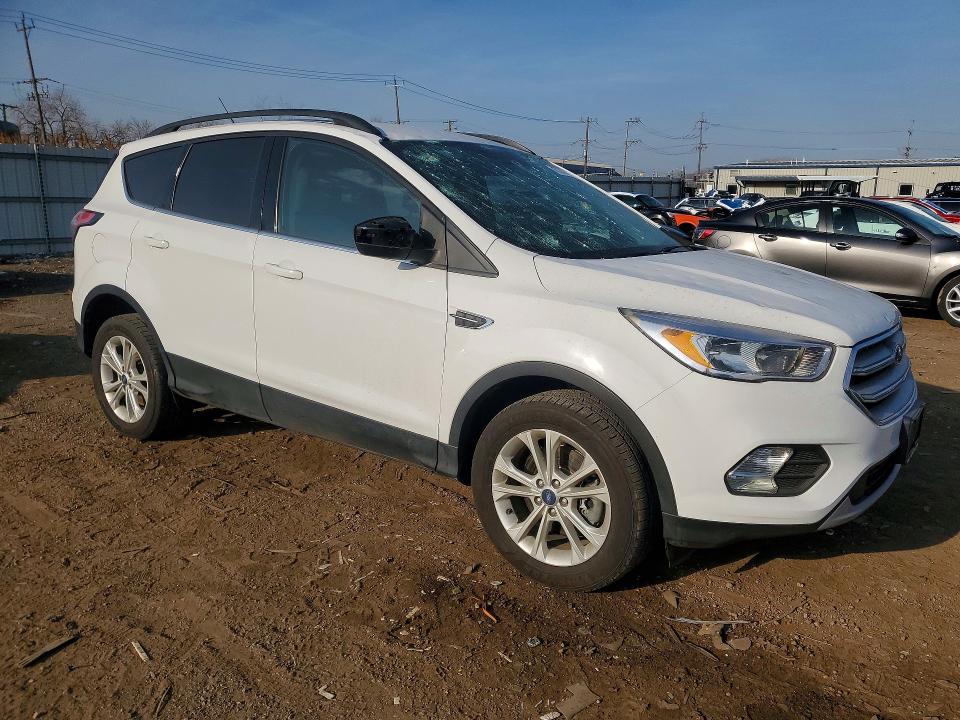 2018 Ford Escape მანქანა იყიდება აუქციონზე, vin: 1FMCU9GD1JUC28416, აუქციონის ნომერი: 47245296