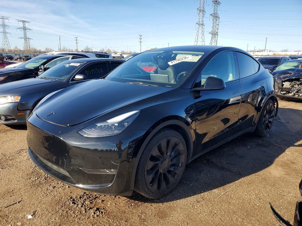 41795236 :رقم المزاد ، 7SAYGDEF1NF326906 vin ، 2022 Tesla Model Y مزاد بيع