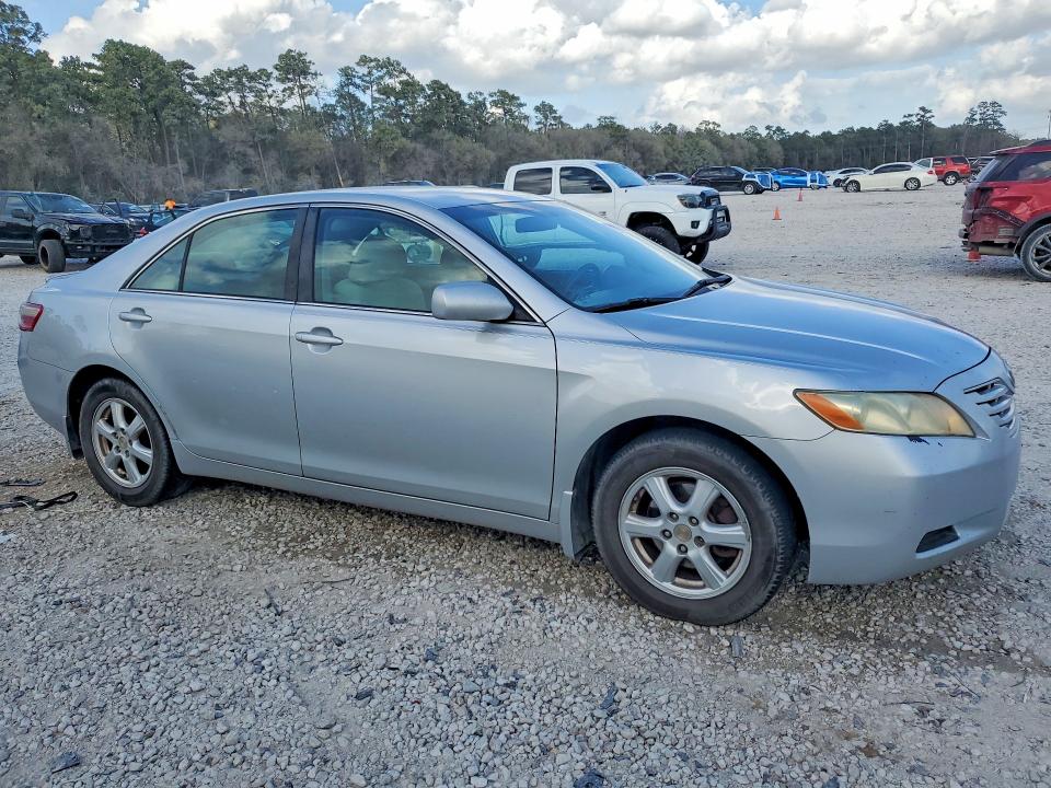 79606555 :رقم المزاد ، 4T1BE46KX7U643237 vin ، 2007 Toyota Camry مزاد بيع