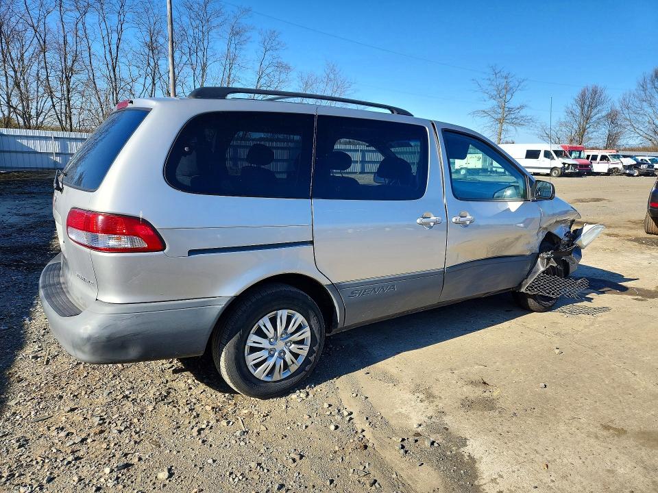 47438676 :رقم المزاد ، 4T3ZF13C22U453083 vin ، 2002 Toyota Sienna مزاد بيع