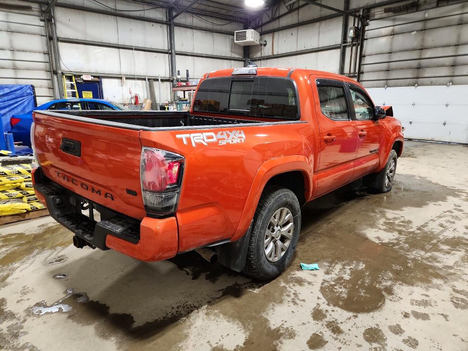 Продажа на аукционе авто 2017 Toyota Tacoma, vin: 5TFCZ5AN2HX067731, номер лота: 79995105