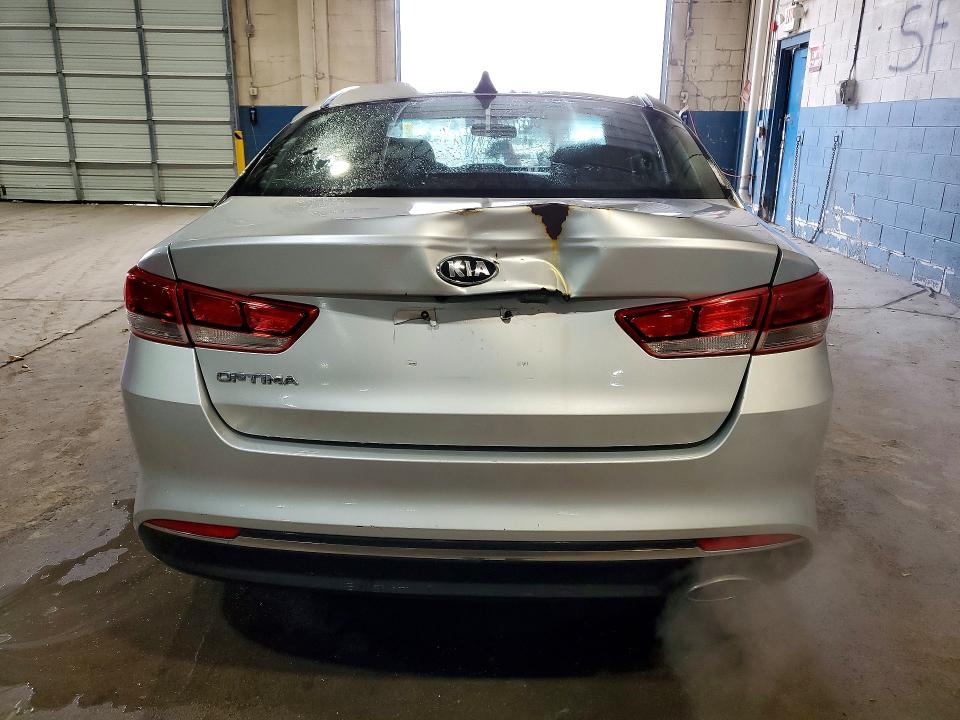 2017 Kia Optima მანქანა იყიდება აუქციონზე, vin: 5XXGT4L36HG161708, აუქციონის ნომერი: 79782225