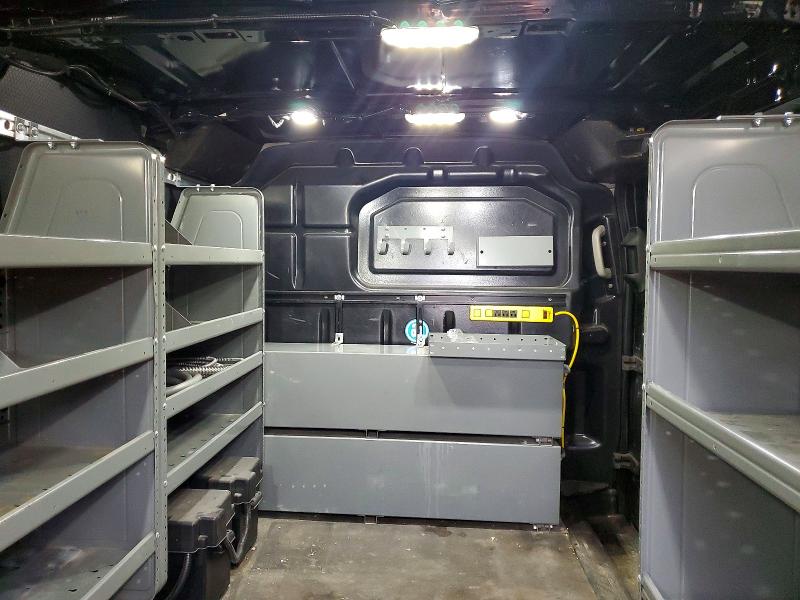 79825905 :رقم المزاد ، 1FTYE2Y85LKB12523 vin ، 2020 Ford Transit مزاد بيع