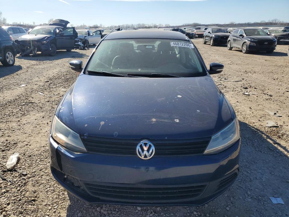 46812206 :رقم المزاد ، 3VWDX7AJ1BM095839 vin ، 2011 Volkswagen Jetta مزاد بيع