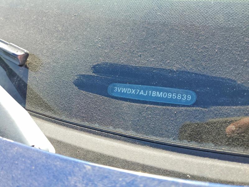 46812206 :رقم المزاد ، 3VWDX7AJ1BM095839 vin ، 2011 Volkswagen Jetta مزاد بيع