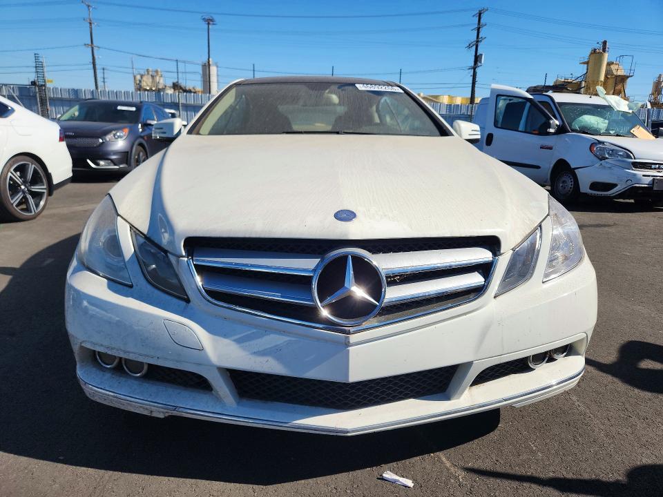 46892266 :رقم المزاد ، WDDKJ5GBXAF039015 vin ، 2010 Mercedes-benz E مزاد بيع
