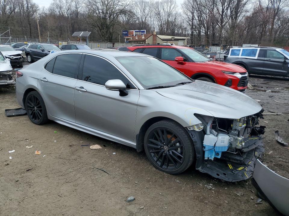 46185526 :رقم المزاد ، 4T1K61AK1RU240382 vin ، 2024 Toyota Camry مزاد بيع