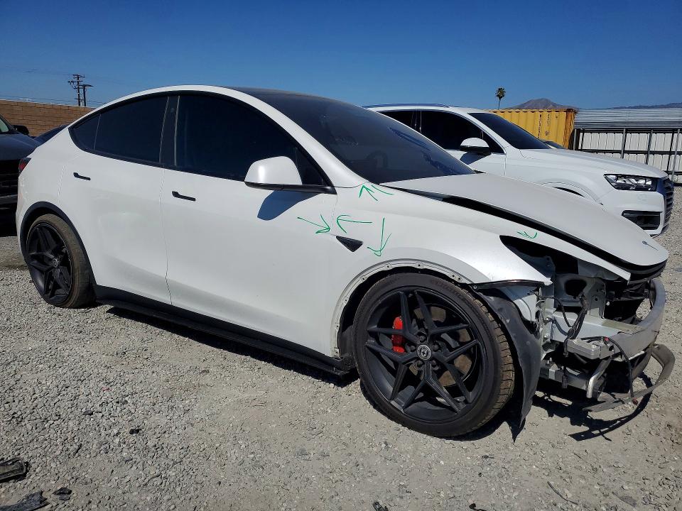 2022 Tesla Model Y მანქანა იყიდება აუქციონზე, vin: 7SAYGDEFXNF489005, აუქციონის ნომერი: 41816026