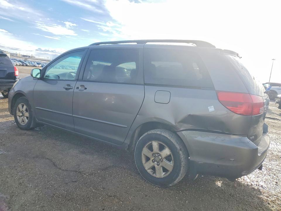 2004 Toyota Sienna მანქანა იყიდება აუქციონზე, vin: 5TDZA23C24S120102, აუქციონის ნომერი: 46299376