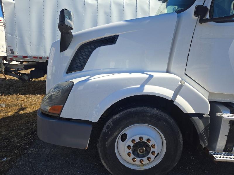 Продаж на аукціоні авто 2016 Volvo Vnl, vin: 4V4N39TGXGN965668, номер лоту: 77495805