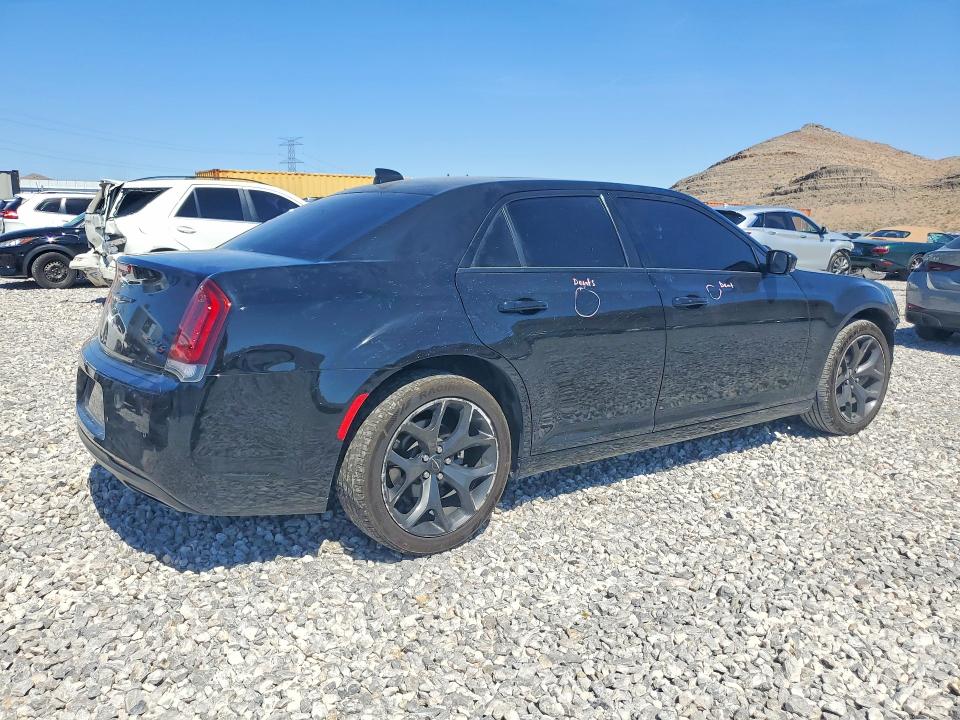 47506006 :رقم المزاد ، 2C3CCABG8NH236553 vin ، 2022 Chrysler 300 مزاد بيع