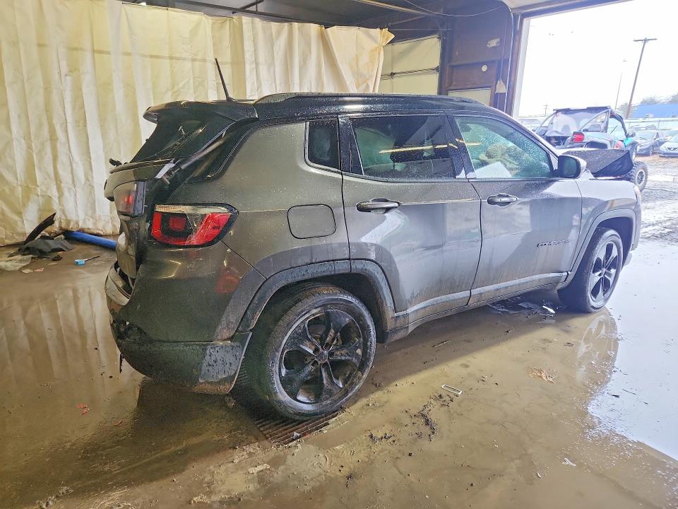 2018 Jeep Compass მანქანა იყიდება აუქციონზე, vin: 3C4NJDBB7JT400215, აუქციონის ნომერი: 41698606