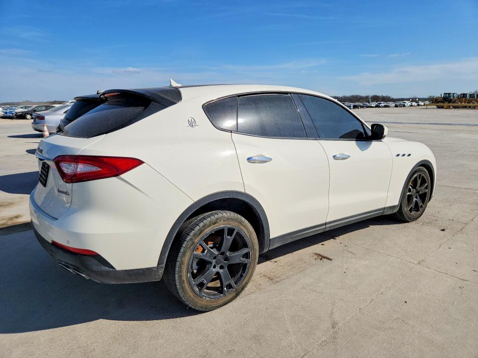 2018 Maserati Levante მანქანა იყიდება აუქციონზე, vin: ZN661XUAXJX278981, აუქციონის ნომერი: 79843455