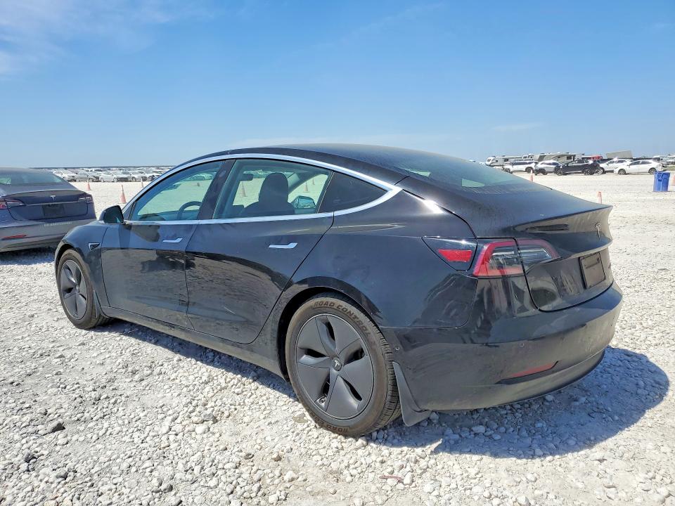46930406 :رقم المزاد ، 5YJ3E1EB4KF197127 vin ، 2019 Tesla Model 3 مزاد بيع