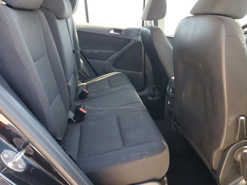 2018 Volkswagen Tiguan Limited მანქანა იყიდება აუქციონზე, vin: WVGAV7AX9JK000476, აუქციონის ნომერი: 45915026