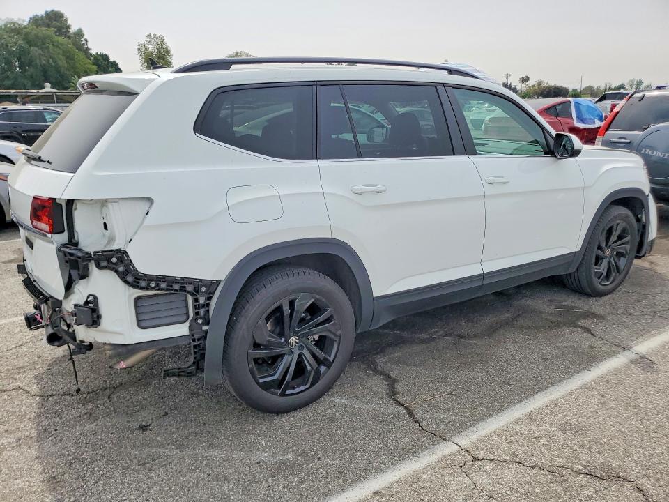 48138606 :رقم المزاد ، 1V2WR2CA8PC556368 vin ، 2023 Volkswagen Atlas مزاد بيع