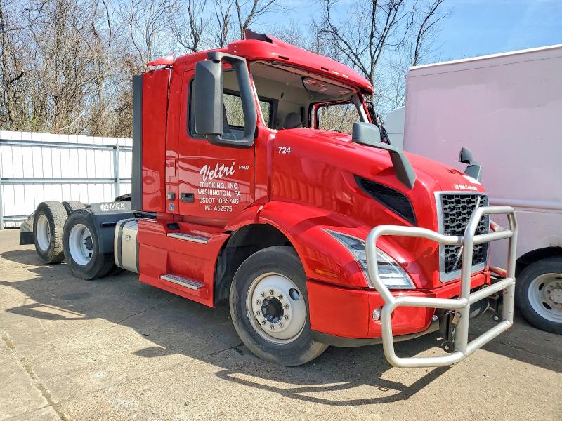 Продажа на аукционе авто 2020 Volvo Vnr, vin: 4V4WC9EG8LN239335, номер лота: 46715536