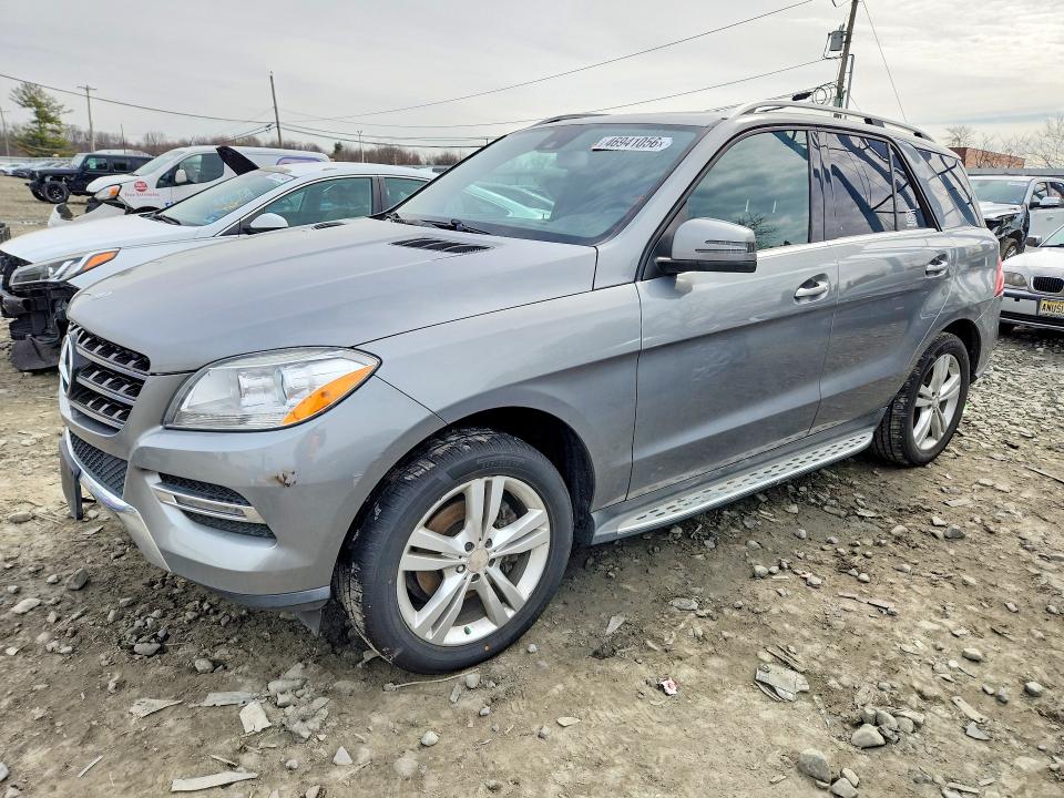 46941056 :رقم المزاد ، 4JGDA0EBXFA519323 vin ، 2015 Mercedes-benz Ml مزاد بيع