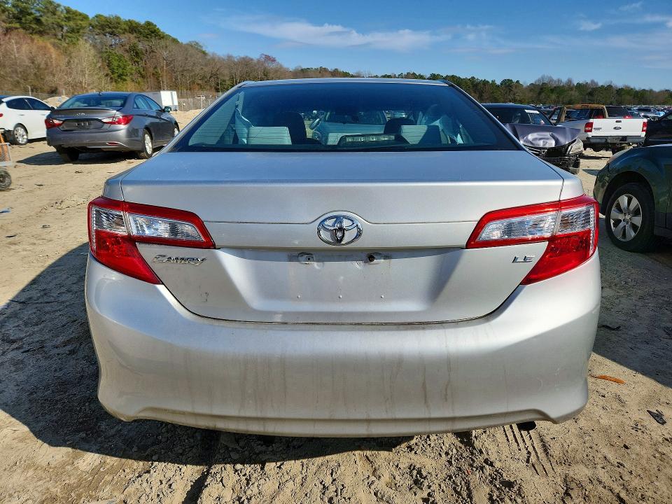 46708786 :رقم المزاد ، 4T4BF1FK8CR221740 vin ، 2012 Toyota Camry مزاد بيع