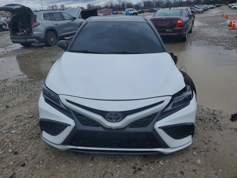 Продажа на аукционе авто 2021 Toyota Camry, vin: 4T1K61AKXMU494469, номер лота: 45668366