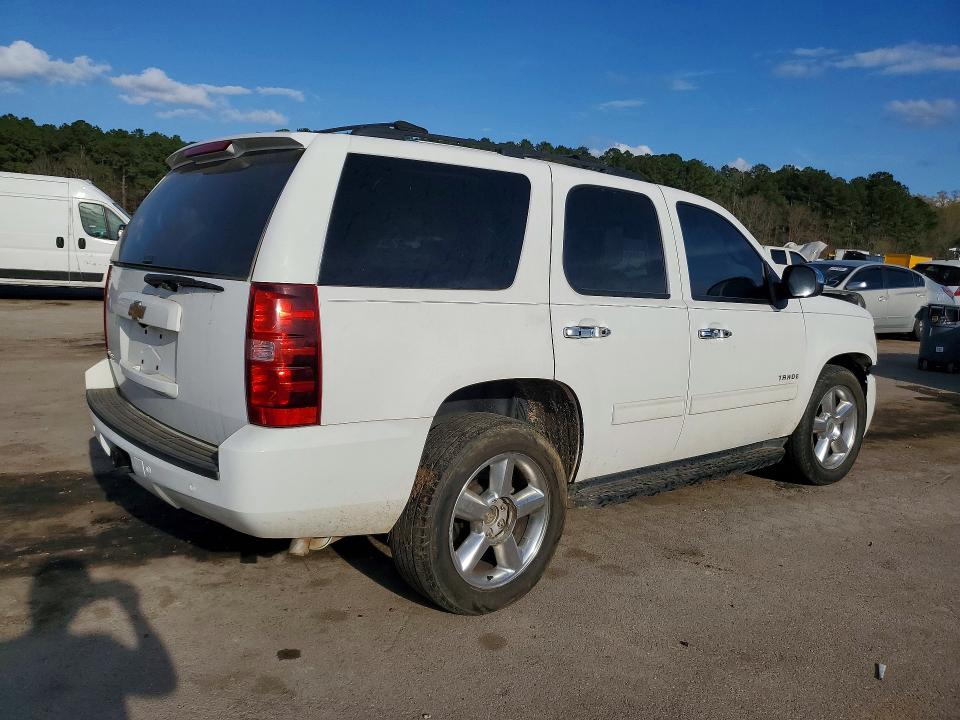 2013 Chevrolet Tahoe მანქანა იყიდება აუქციონზე, vin: 1GNSCAE01DR260799, აუქციონის ნომერი: 41797966