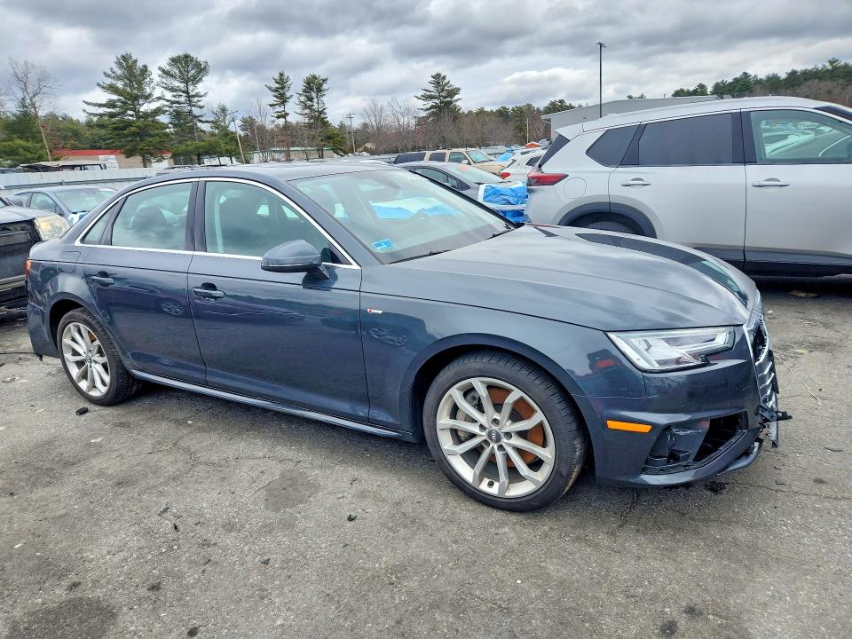 Продажа на аукционе авто 2019 Audi A4, vin: WAUENAF40KA109107, номер лота: 46725856