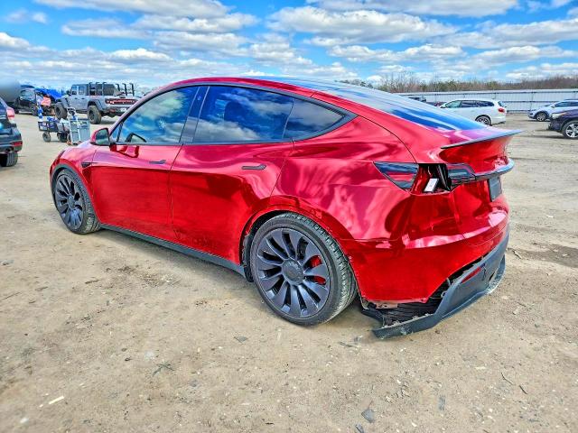 46188956 :رقم المزاد ، 7SAYGDEF8NF327776 vin ، 2022 Tesla Model Y مزاد بيع