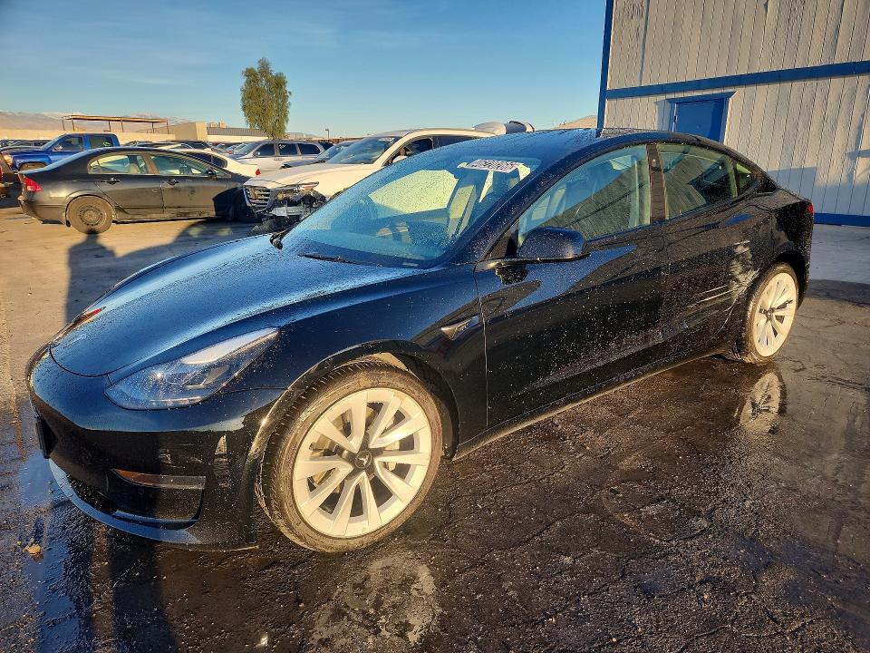 Auction sale of the 2022 Tesla Model 3, vin: 5YJ3E1EA2NF372423, lot number: 46220266