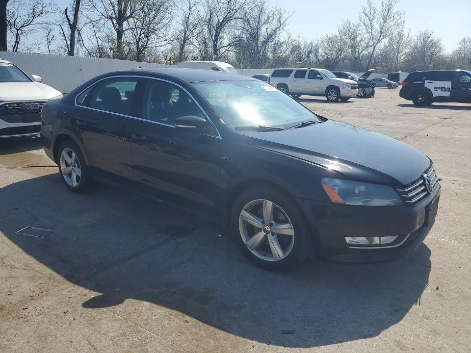 47763366 :رقم المزاد ، 1VWAS7A39FC114017 vin ، 2015 Volkswagen Passat مزاد بيع