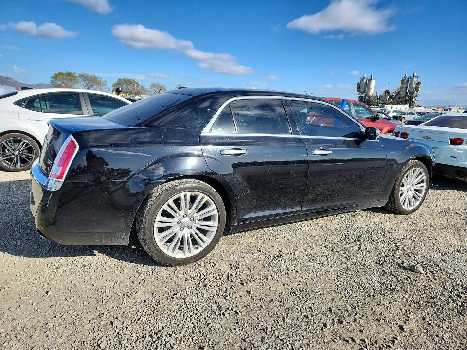 42072796 :رقم المزاد ، 2C3CA6CT1BH598721 vin ، 2011 Chrysler 300c مزاد بيع