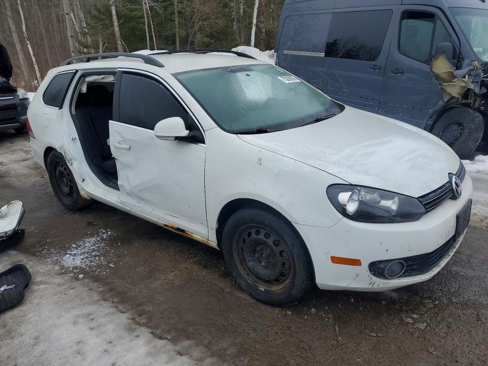 75269395 :رقم المزاد ، 3VWML7AJ0EM621037 vin ، 2014 Volkswagen Jetta مزاد بيع