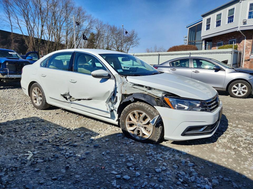 Продаж на аукціоні авто 2017 Volkswagen Passat, vin: 1VWAT7A37HC026325, номер лоту: 47201606
