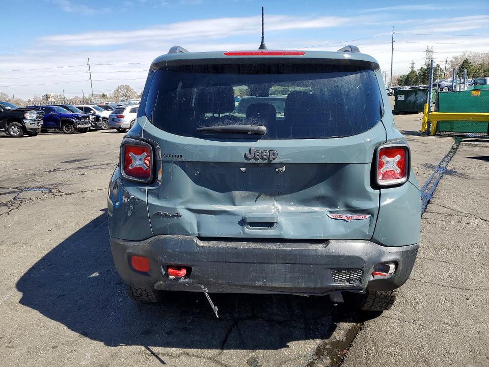 46313086 :رقم المزاد ، ZACCJBCB7JPG81109 vin ، 2018 Jeep Renegade مزاد بيع