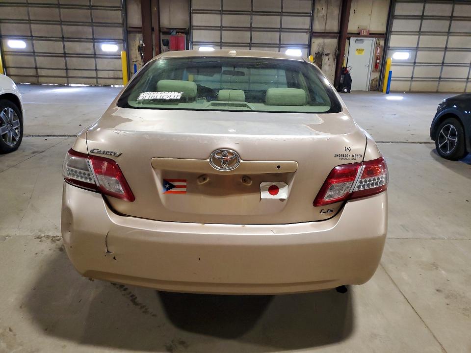 2011 Toyota Camry მანქანა იყიდება აუქციონზე, vin: 4T1BF3EK2BU703402, აუქციონის ნომერი: 47500916