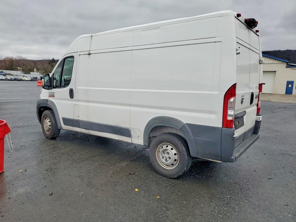 74589305 :رقم المزاد ، 3C6TRVCG1JE138977 vin ، 2018 Ram Promaster 2500 مزاد بيع