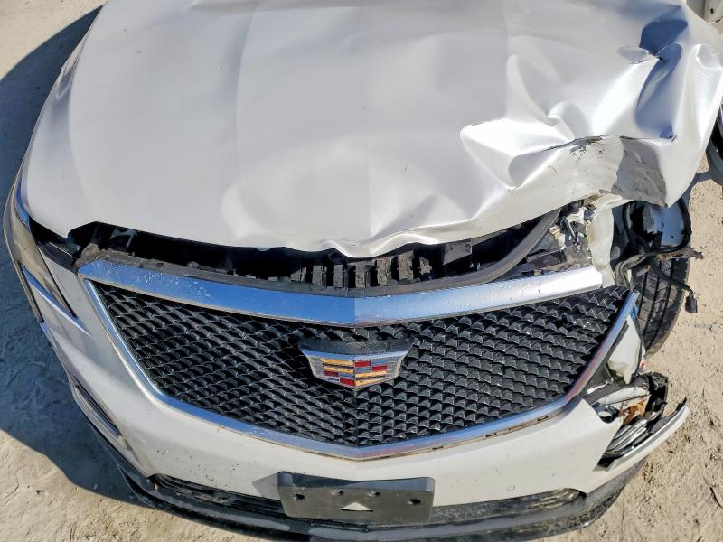 41761016 :رقم المزاد ، 1GYKNGRSXLZ144429 vin ، 2020 Cadillac Xt5 مزاد بيع