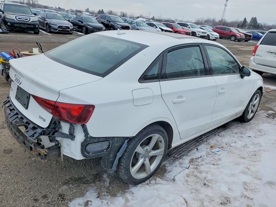 Продажа на аукционе авто 2016 Audi A3, vin: WAUA7GFF1G1015936, номер лота: 78088385