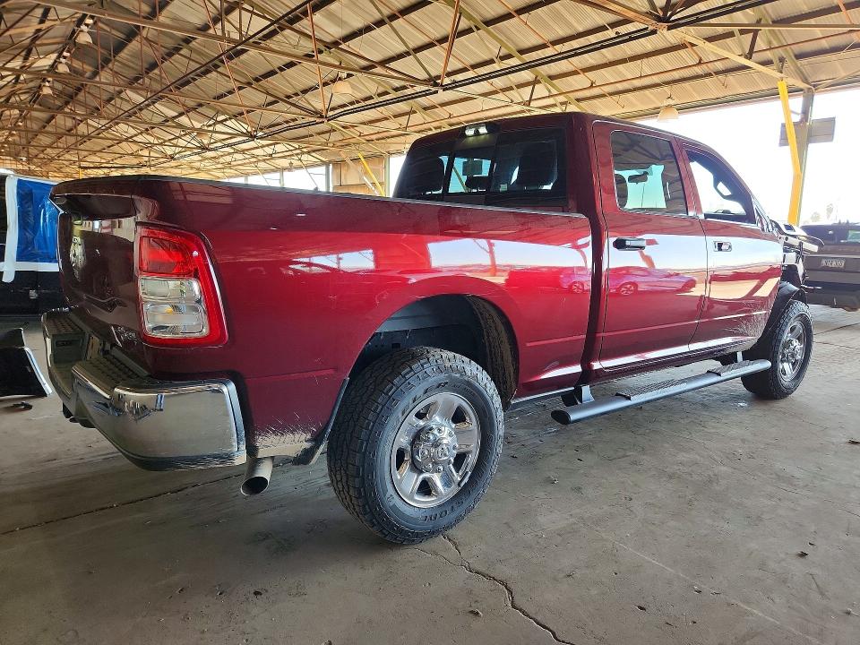 46887936 :رقم المزاد ، 3C6UR5CJ9RG103233 vin ، 2024 Ram 2500 مزاد بيع